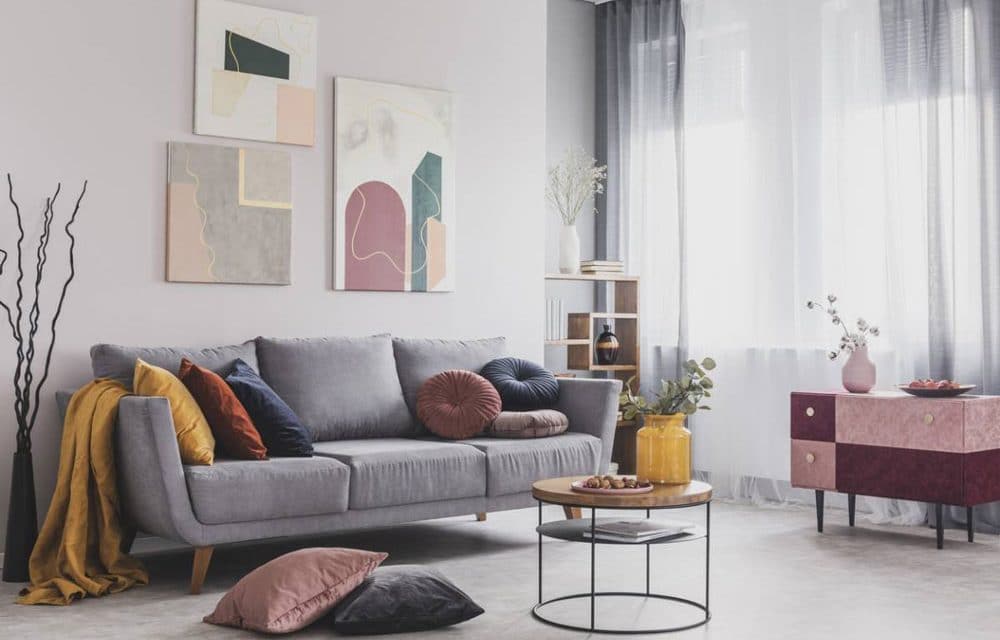 Décoration murale : les thèmes adaptés à un salon