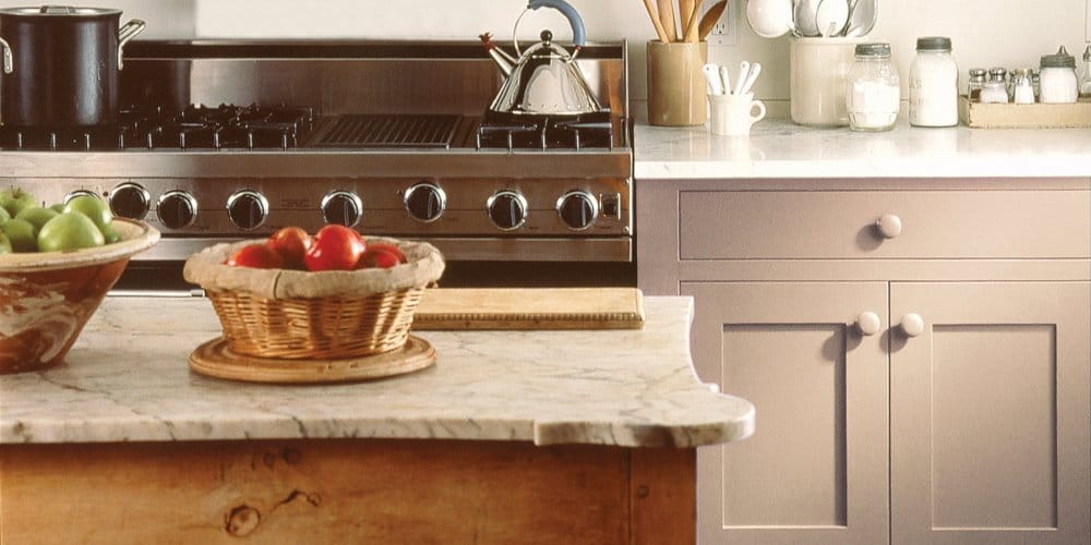 Repeindre ses meubles de cuisine : 9 couleurs tendance