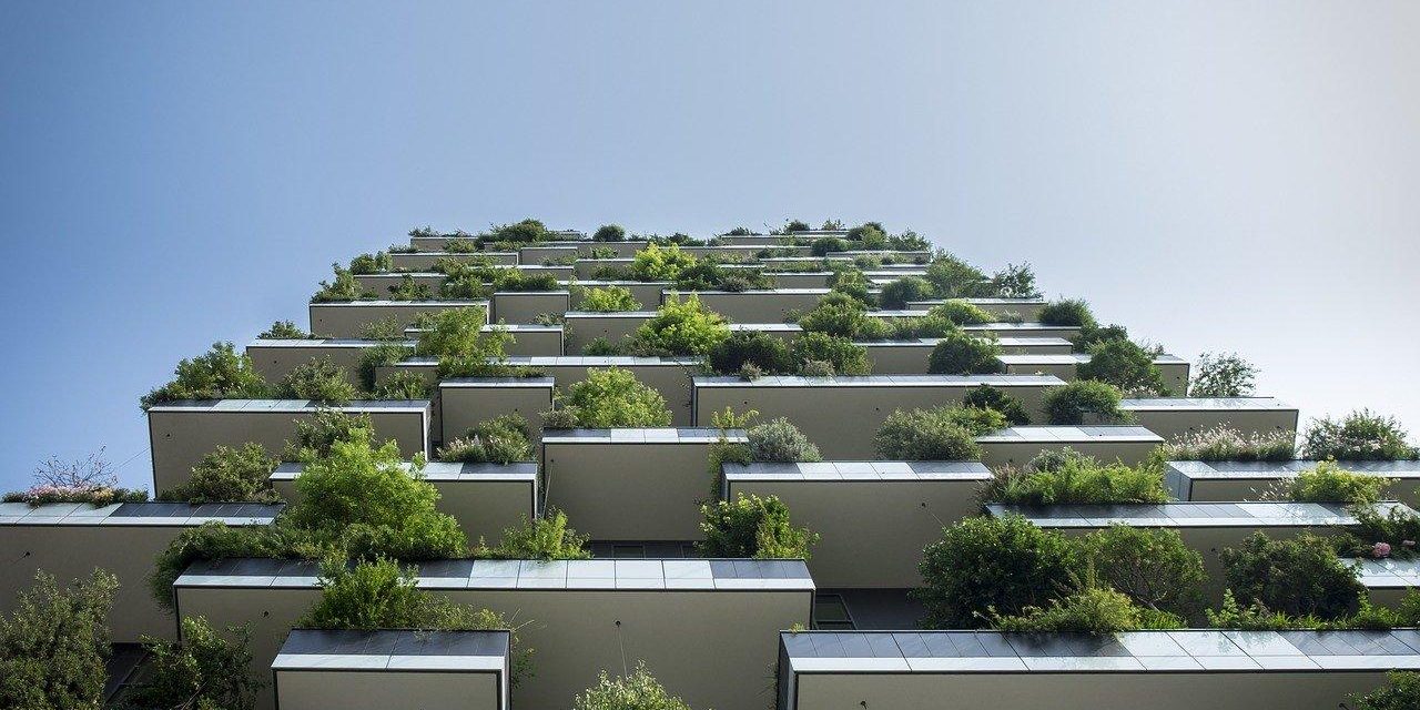 Comment aménager un balcon orienté plein sud ?